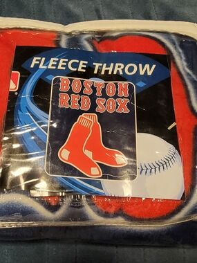Awesome Boston Red Sox fleece throw blanket. Approximately 50x60
